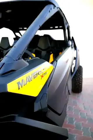 2026 CAN-AM MAVERICK photo 6
