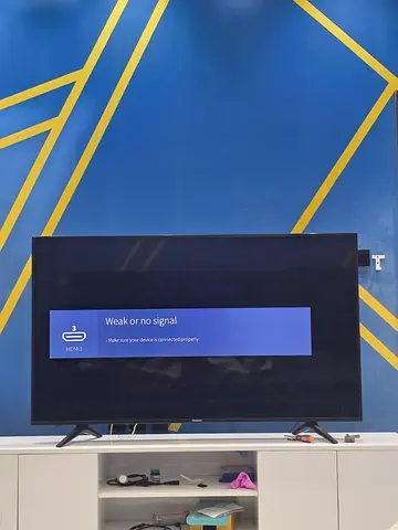 65 Hisense 4K Smart TV - Model 65A6100UW -