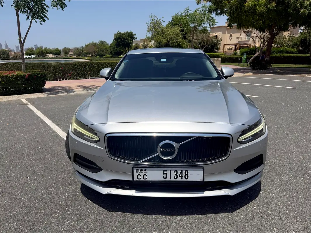 Volvo S90 2018 — photo 1 of 20