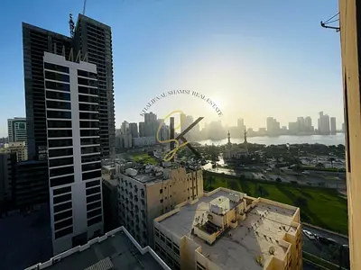 Luxury fully open and see view 3bedroom with 4 washroom with covered parking in front of city centre that apartment