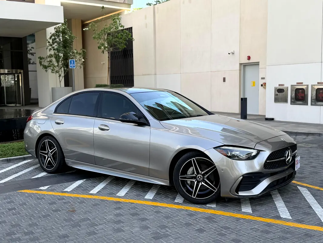 Mercedes-Benz C-Class 2022 — photo 1 of 14