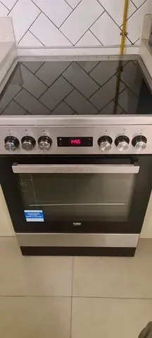 Beko latest model electric cooker for sell 60by60cm 💯 good working
