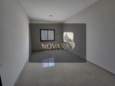 متاح غرفتين وصالة للإيجار السنوي في الجرف الصناعية 3