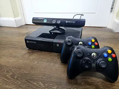 Xbox 360 E + Kinect Camera + 16 game bundle (Kinect titles included)