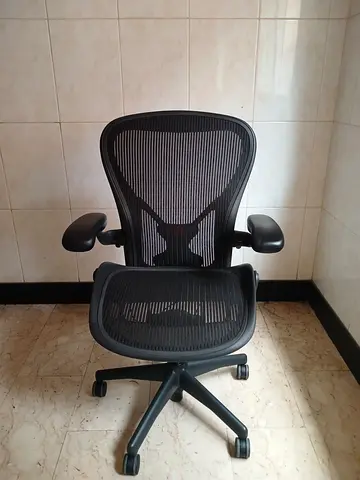 For selling Herman Miller Aeron Chair Type C and B Fully Loaded