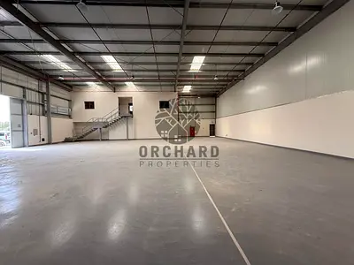 READY TO MOVE-GOOD LOCATION-MEZANINE-OFFICE-PANTRY