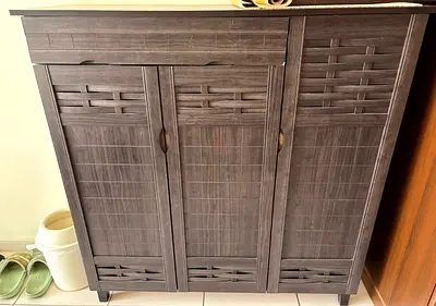 Shoe Rack for Sale at AED 300!