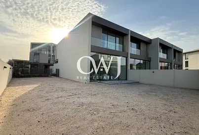 Corner | 3BR + Maid | Single Row | Large Plot