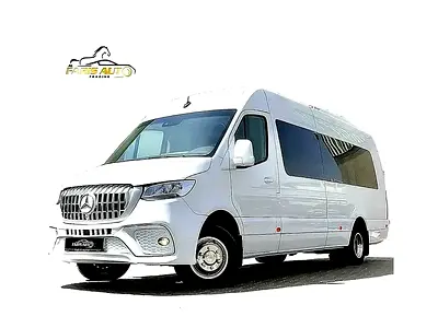 MERCEDES BENZ SPRINTER GCC 519 CDI - FULL EXCLUSIVE + FRIDGE + BATHROOM + COFFEE MACHINE + APPLE TV