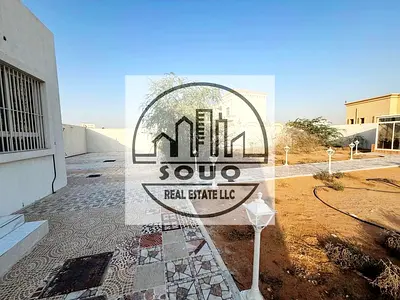Seih Al Uraibi 2 BR Villa With a council