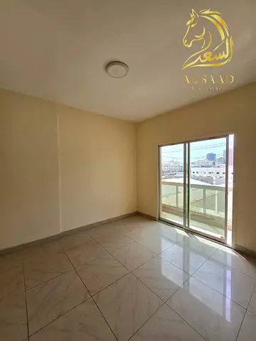 شقة غرفتين وصالة للإيجار في النعيمية 1 | موقع مميز وسعر مغري