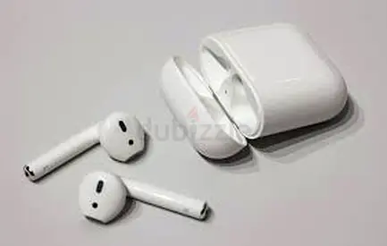 Used Apple AirPods 1st Gen with Charging Case – Good Working Condition