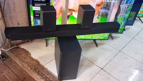 SAMSUNG HW-Q950T 9.1. 4ch Soundbar with Dolby Atmos/ DTS:X and Alexa Built-in (2020), Black (used)