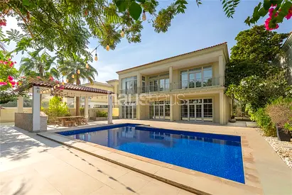 4,824 sq.ft BUA | Park Backing | 5 Bed + Study + M