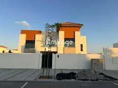 Double Row |Spacious 4BR Villa |Premium Location