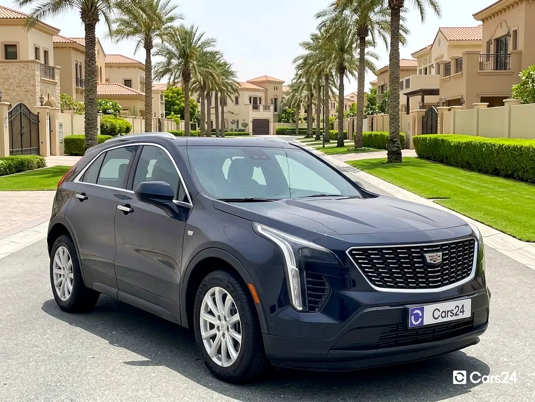 Cadillac XT4 2023 — photo 1 of 12