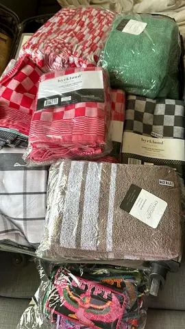 Mixed clearance towels for sale