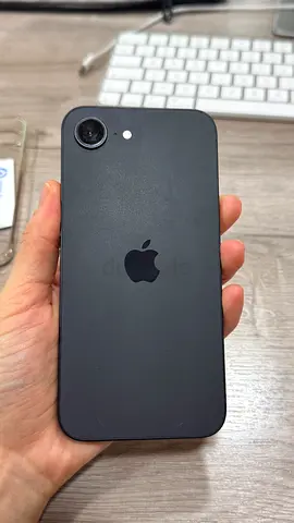 iPhone 16e 128GB - Space Black, Excellent Condition