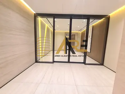 Lavish 2BHK Apartment with Balcony ,Parking and pool No commission