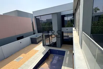 High-End 4BR Villa | Private Pool | Green Views | Majlis included