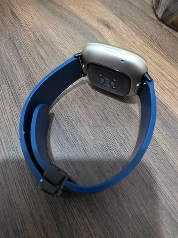 Fitbit Versa 3