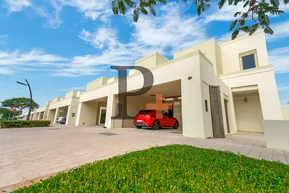 Private Family Home | Single Row | Steps from Amenities