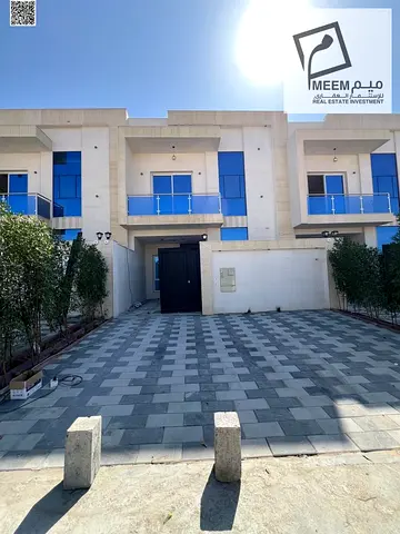 تاون هاوس فاخر للإيجار في الحليو 2 عجمان خمس غرف ماستر مع رووف