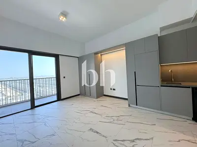 Modern | Balcony | Kitchen Appliances | Vacant Now