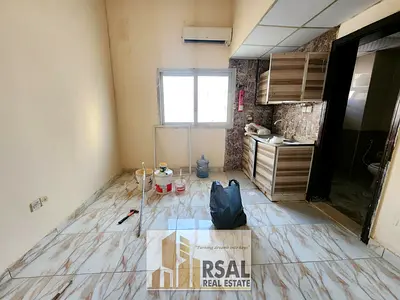 Lavish Studio/Open Kitchen/Family Building/Near Ambassador School