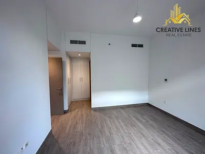 Spacious 2bhk flat in Maryam island ready to move