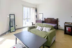 Studio | Vacant | Furnished | Open-Plan Living