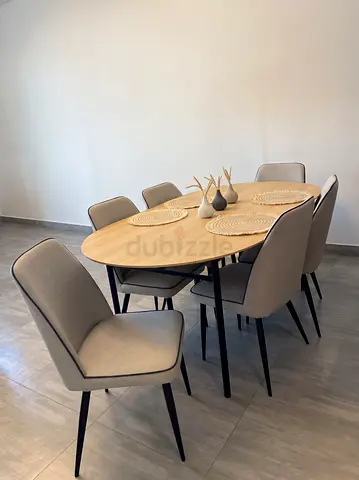 6-Seater Light Oak Dining Table with Upholstered Chairs