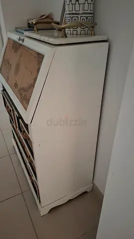 White vintage dresser / chest of drawers - used