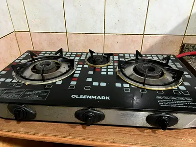 Olsenmark 3-Burner Gas Stove — Used, Working