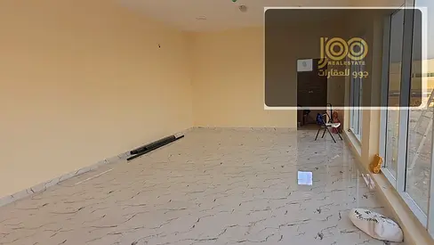 حوطة 15000 قدم أم القيوين كهرباء 70 كيلوات 230 ألف مع غرف وخدمات جاهزة