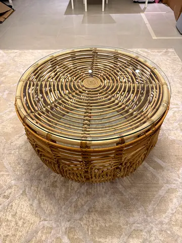 Round Coffee Table - Glass Top - 70x70x43cm
