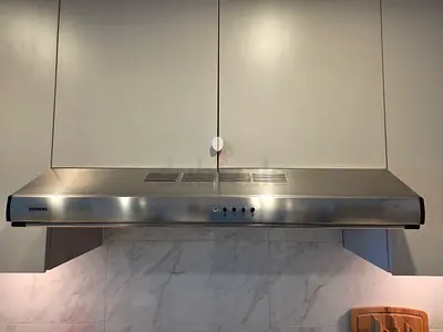 Siemens Stainless Steel Kitchen Extractor Hood - Excellent Working Condition