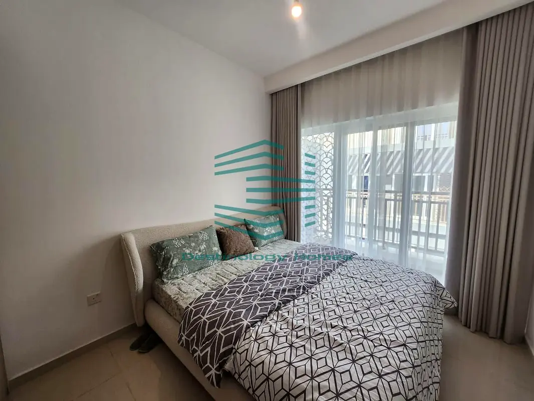 Corner Villa_ LOWEST PRICE_ UNFURNISHED_ MAINTAIN