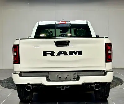 Dodge Ram 1500 SLT 2025 - American Specs