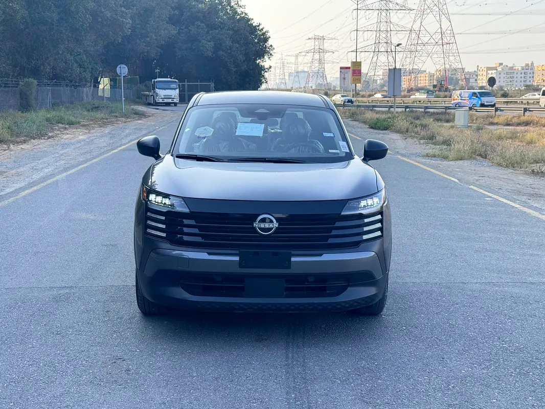 Nissan Kicks 2025 — photo 1 of 18