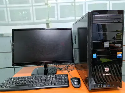 Used Desktop PC Bundle with Monitor, Keyboard  Mouse