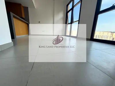 شقة جديدة كلياً بغرفة نوم واحدة وحمامين للإيجار في منطقة الممشى، الشارقة