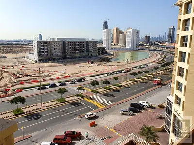 STUDIO FOR SALE | INVESTMENT DEAL | VIEW LAKE