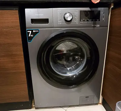 Hisense 7kg Front Load Washing Machine - Gray, Good Condition