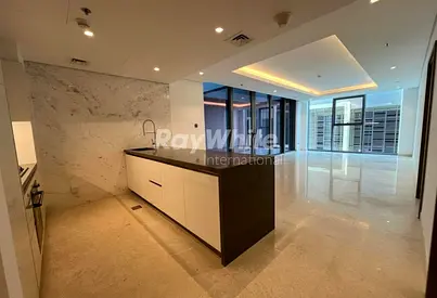 Luxury | Largest Layout |Multiple Units