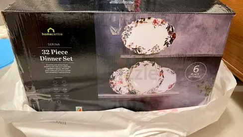 NEW (32 pieces )HOME CENTRE FLORAL DINING SET for at 250 aed only