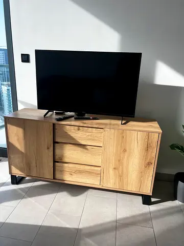 Samsung 43-inch LED TV with wooden TV cabinet - good condition