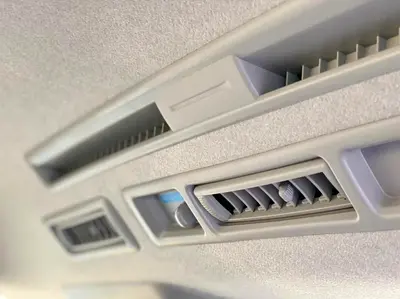 2026 Toyota HIACE 照片 14