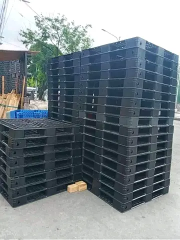 Al Ain pallets plastic