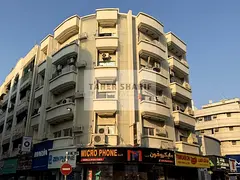 STABLE ROI BUILDING | WALKING DISTANCE TO METRO | AL MURAR | ONLY GCC